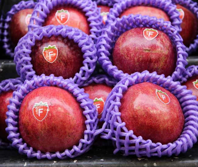 Picture of POMEGRANATES