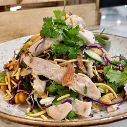 Picture of CHICKEN NOODLE SALAD LARGE